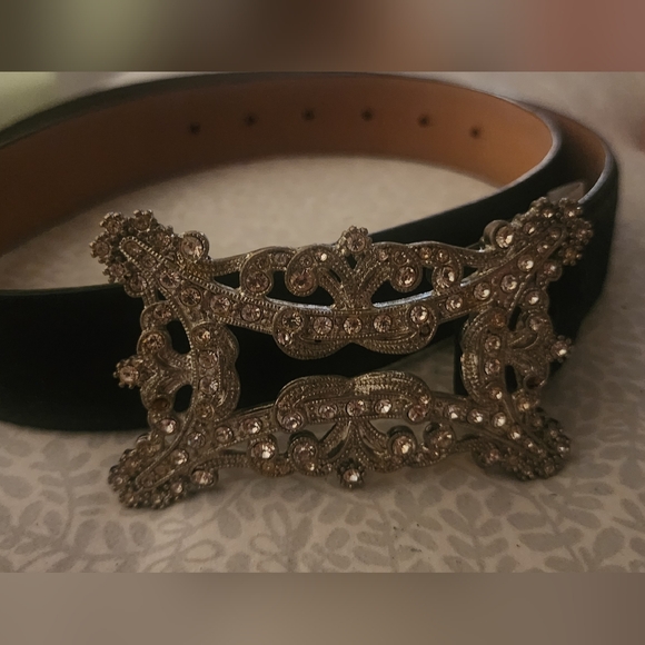 Accessories - Elegant Black and Gold Women's Belt